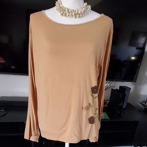 Women's Top
